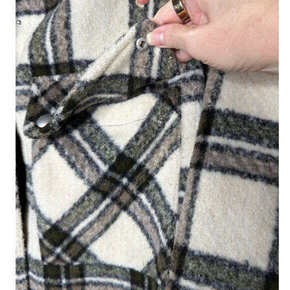 Blank NYC Cream Brown Green Plaid Snap Button Collared Shacket S - Picture 8 of 16